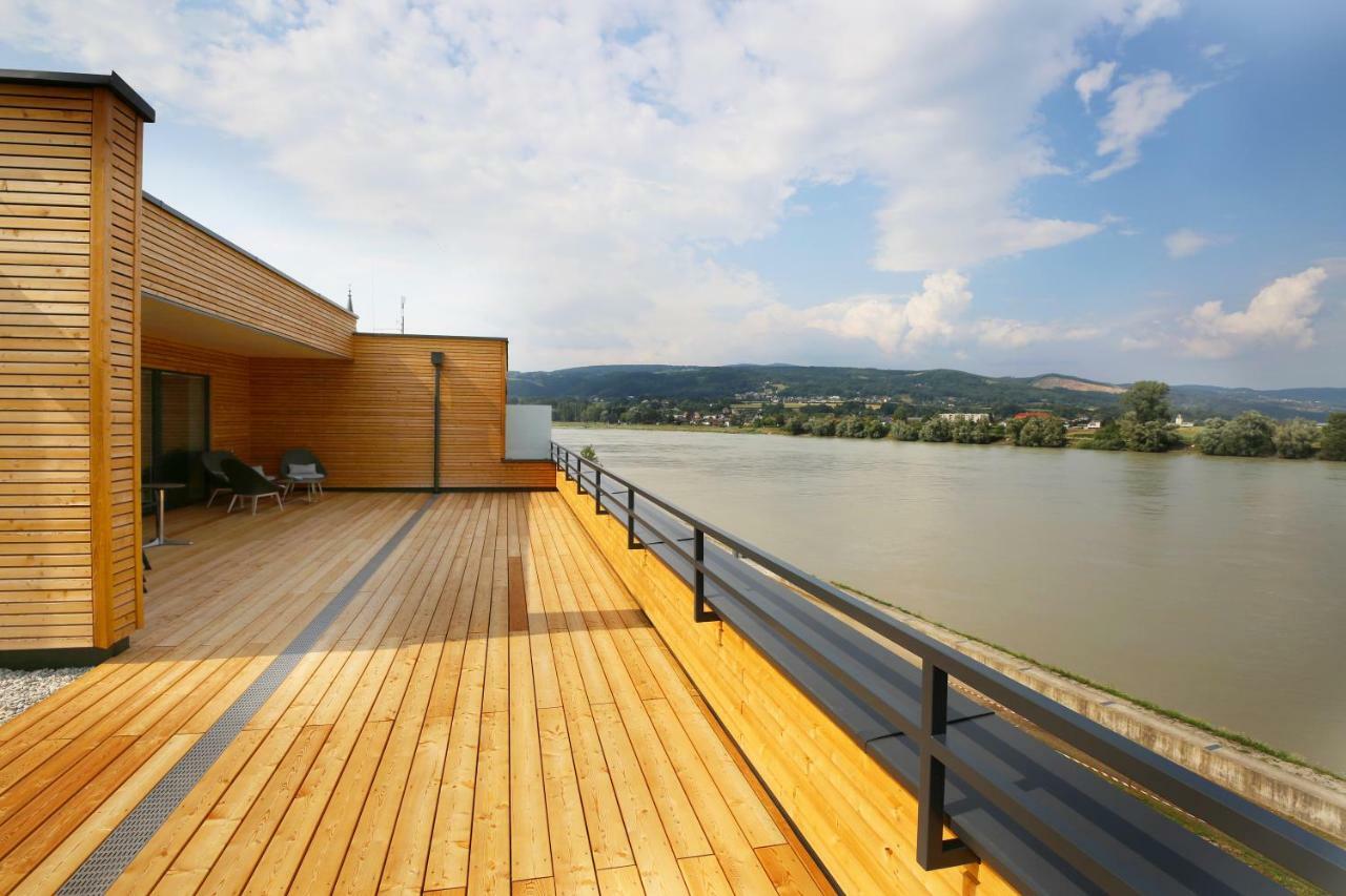 Donau Lodge Ybbs an der Donau Bagian luar foto